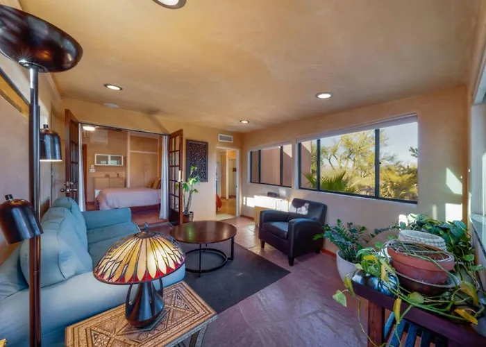 Ferienhaus Unique Home, 3 Bedroom 1 Ba, Yoga, Peaceful
