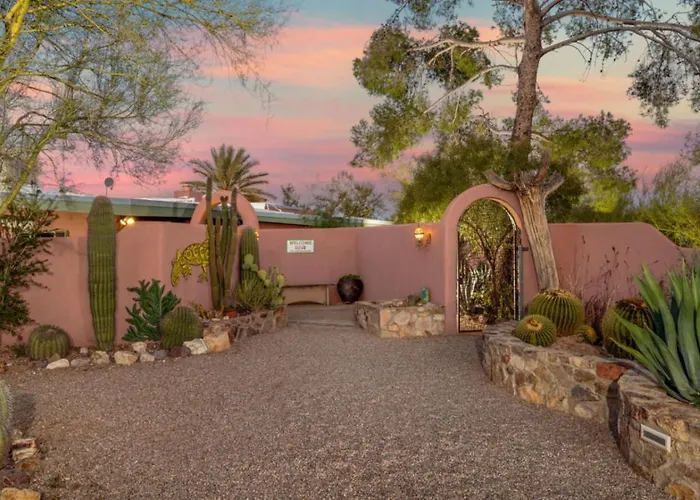 Unique Home, 3 Bedroom 1 Ba, Yoga, Peaceful * Tucson